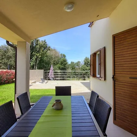 Nyaraló Mit Privatpool Fuer 20 Personen Ca 480 Qm In Banjole, Istrien Istrische Riviera *