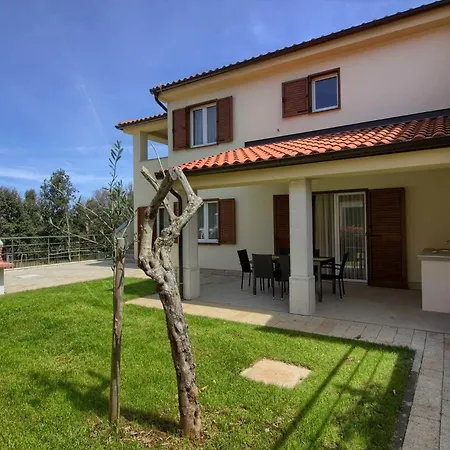Mit Privatpool Fuer 20 Personen Ca 480 Qm In Banjole, Istrien Istrische Riviera Banjole
